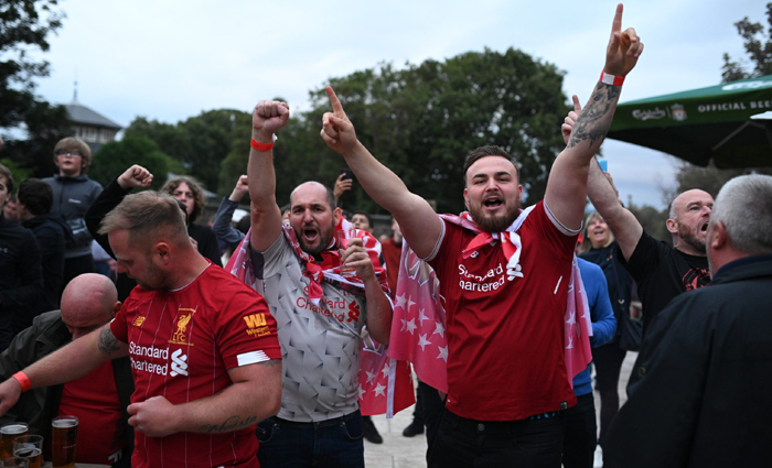 MU và Man City chưa thể đón cổ động viên trở lại sân