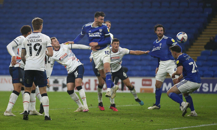Cardiff vs Huddersfield, 2h ngày 2/12: Niềm vui ngắn chẳng tày ngang
