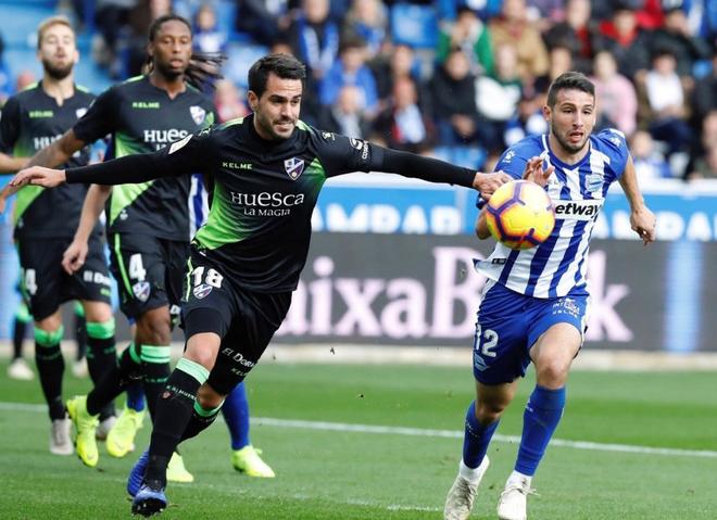 Huesca vs Alaves (0h30 13/12): Tiếp tục nằm đáy