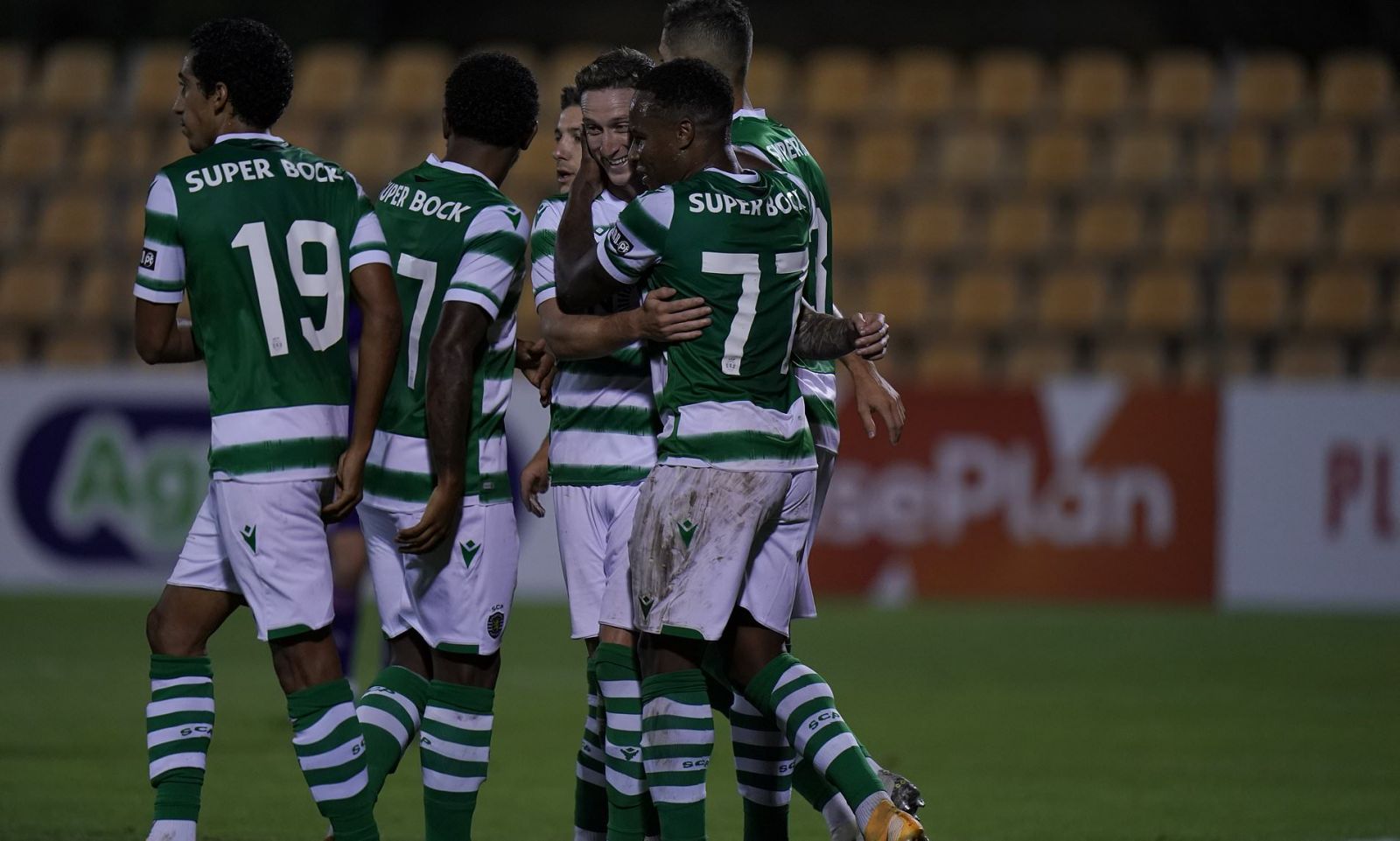 Sporting Lisbon vs Mafra, 3h15 ngày 16/12: Đẳng cấp chênh lệch