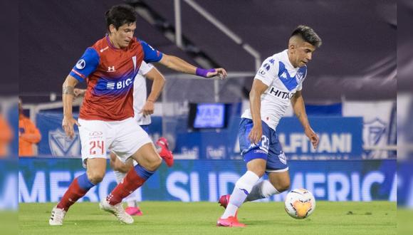 Universidad Catolica vs Velez Sarsfield, 7h30 ngày 16/12: Chuyến đi bão táp