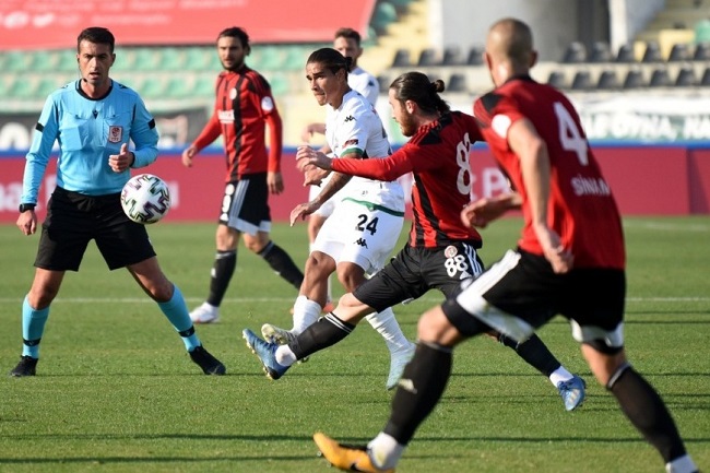 Istanbul Basaksehir vs Turgutluspor, 22h45 ngày 17/12: Trút giận