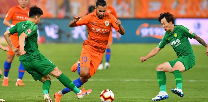 Jiangsu Suning vs Shandong Luneng, 14h ngày 19/12: Hoàn tất cú đúp