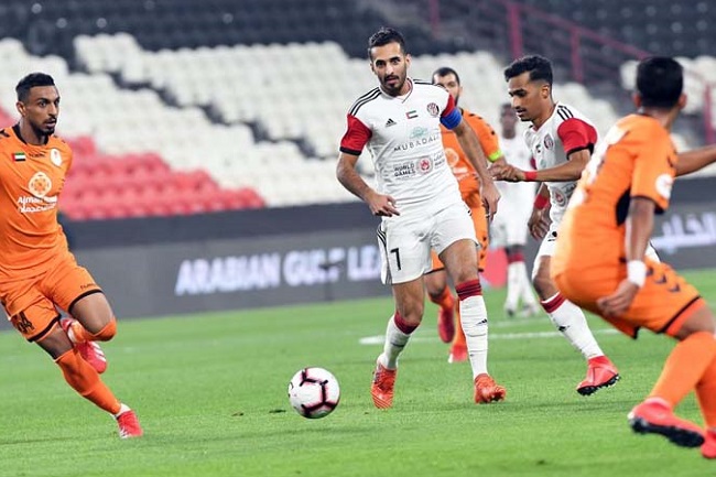 Al-Jazira vs Ajman, 0h00 ngày 27/12: Cạnh tranh ngôi đầu