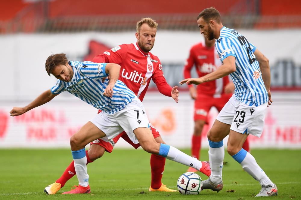 Cremonese vs Monza, 3h ngày 28/12: Nỗi lo xa nhà