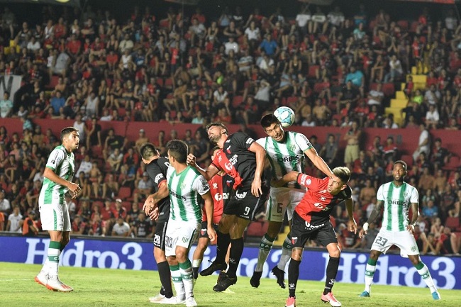 Colon vs Banfield, 7h30 ngày 29/12: Củng cố ngôi đầu bảng