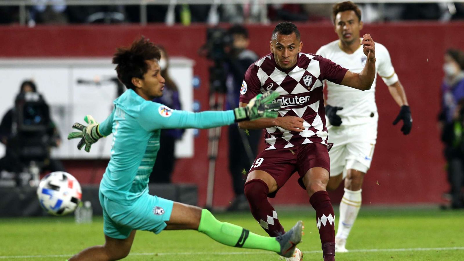 Vissel Kobe vs Suwon Bluewings, 20h ngày 4/12: Lách qua khe cửa hẹp