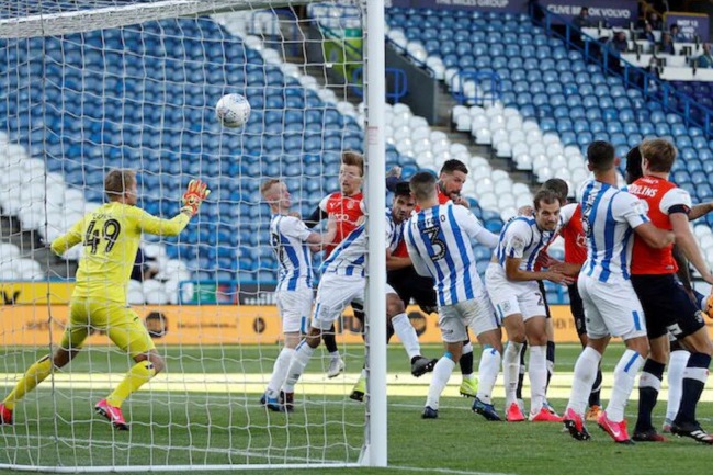 Huddersfield vs Sheffield Wed, 2h45 ngày 9/12: Chìm trong khủng hoảng