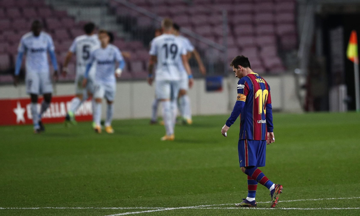Valencia vs Sevilla (23h30 22/12): Mestalla khó hoan ca