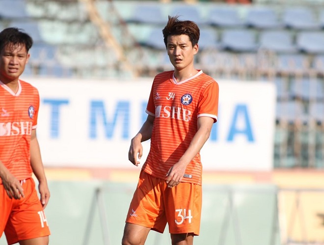 Chuyển nhượng V.League 18/2: Lee Nguyễn c&oacute; h&agrave;nh động bất ngờ trước tin đồn về TP.HCM