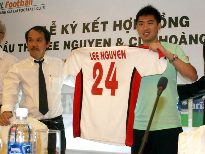 Chuyển nhượng V.League 20/2: TP.HCM chi&ecirc;u mộ cựu tuyển thủ U20 H&agrave;n Quốc&nbsp;