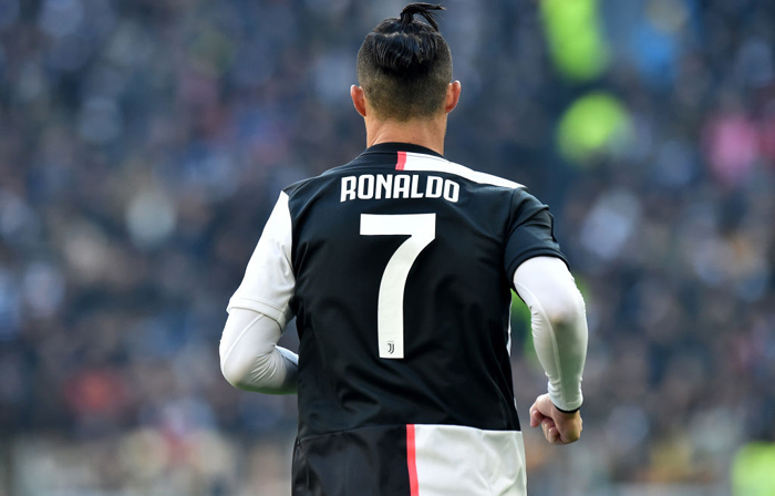 AC Milan vs Juventus (2h45 14/2): Ibra cúi đầu trước Ronaldo?