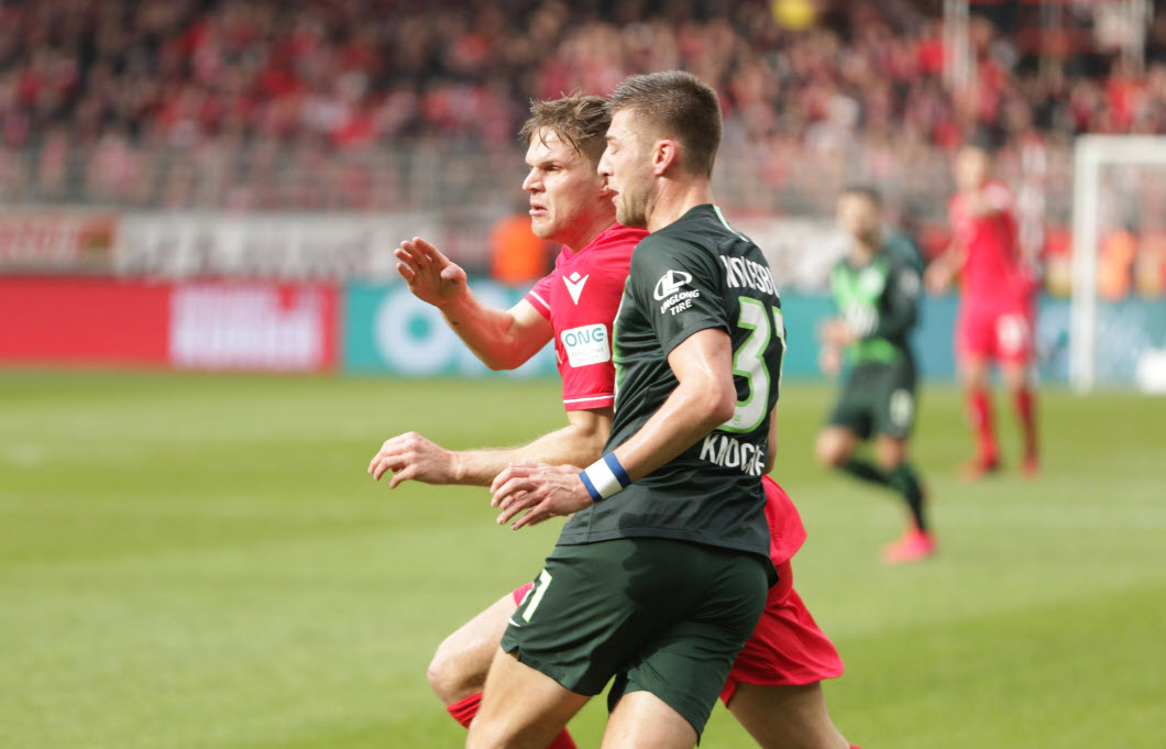 Union Berlin 2-2 Wolfsburg: Trận cầu của những tình huống cố định