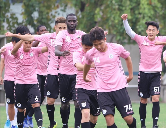 Tin tức bóng đá Việt Nam 14/3: Duy Mạnh lỡ hẹn AFF Cup 2020