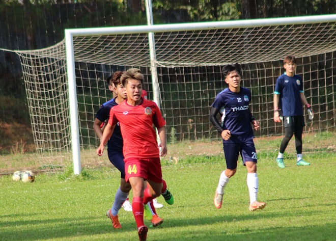 Tin tức b&oacute;ng đ&aacute; Việt Nam 21/3: Thủ m&ocirc;n U23 Việt Nam bị b&aacute;c đơn khiếu nại d&iacute;nh ti&ecirc;u cực