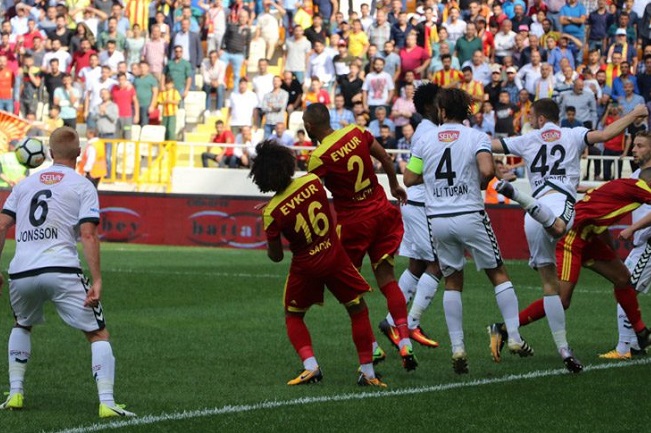 Yeni Malatyaspor vs Konyaspor, 18h00 ng&agrave;y 7/3: Vật lộn cuộc chiến trụ hạng