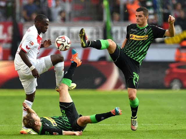 Monchengladbach vs Koln (0h30 12/3): Đối thủ ưa thích