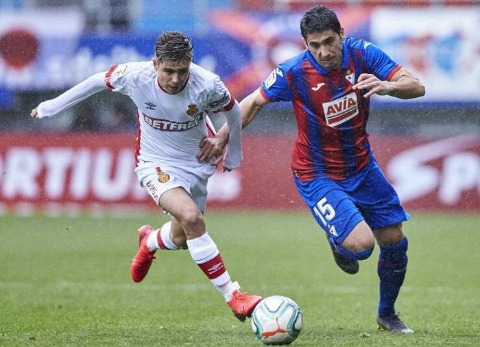 Eibar 1-2 Mallorca: Chưa thể thoát đèn đỏ Eibar 1-2 Mallorca: Chưa thể thoát đèn đỏ