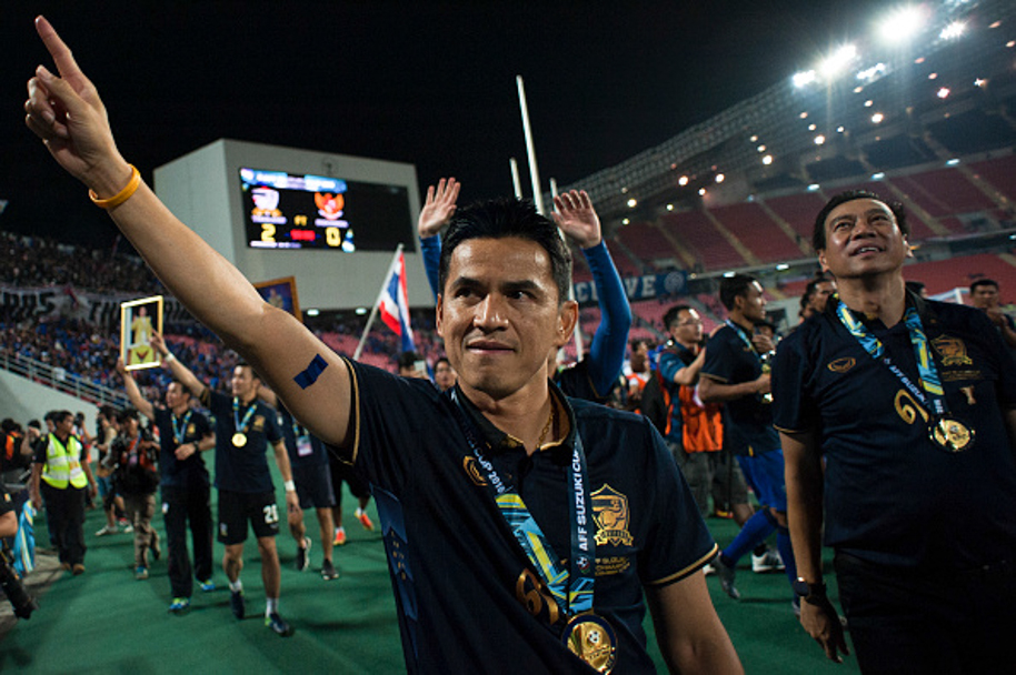 Hồng Sơn vs Kiatisak: Ai thực sự giỏi hơn?