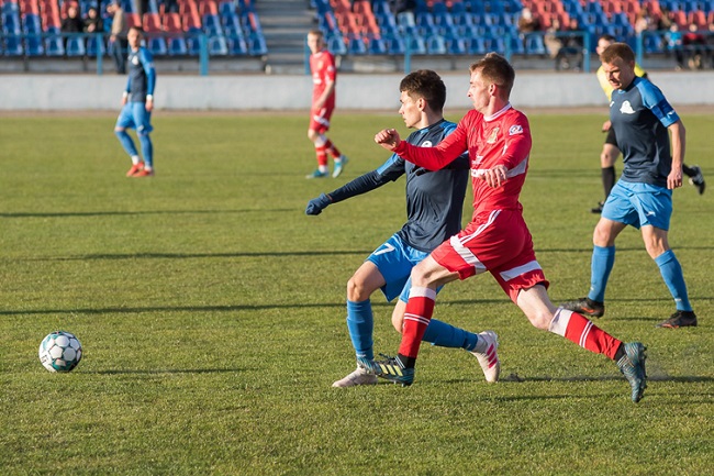 Shakhtyor Petrikov vs Viktoriya Maryina Horka, 18h ngày 25/4: Đôi công