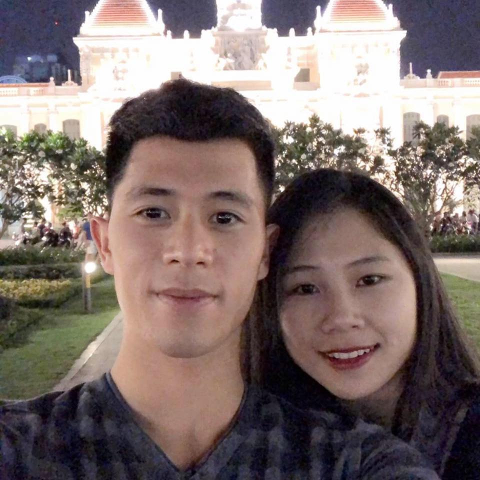 Đình Trọng đốn tim fan trong sinh nhật bên bạn gái lâu năm