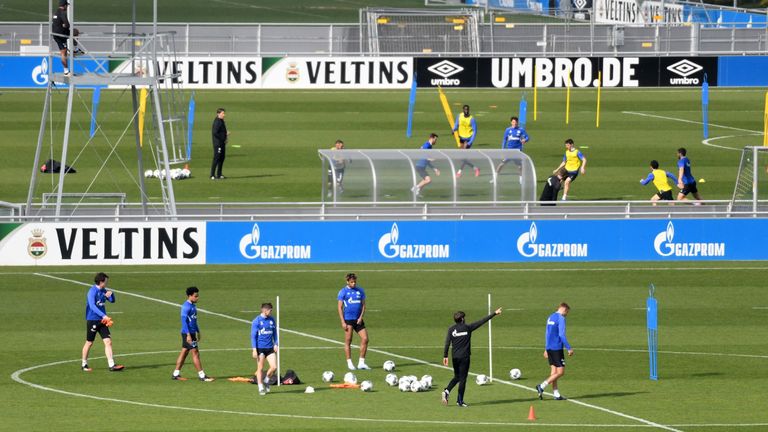 Bundesliga chuẩn bị trở lại sau một th&aacute;ng tạm nghỉ?