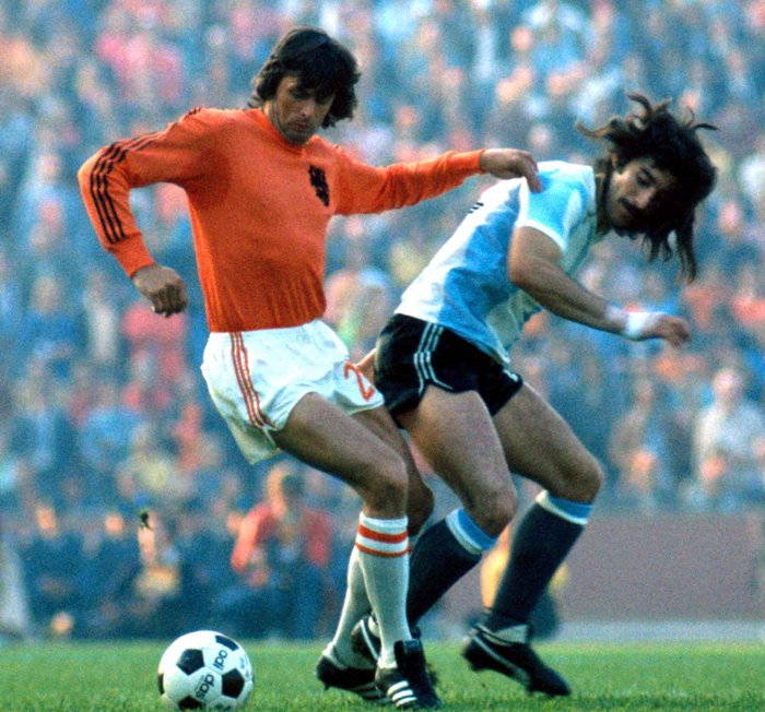 Đội hình 11 cầu thủ vĩ đại nhất mọi thời đại của ĐT Hà Lan