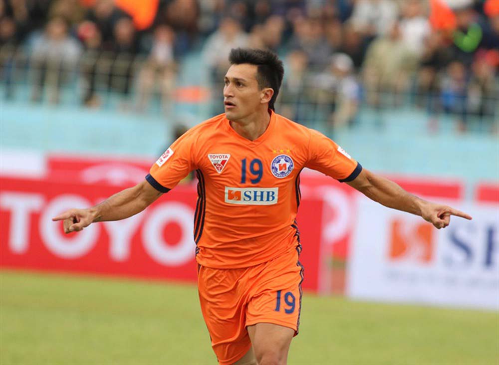 Những kỷ lục ấn tượng của V-League sau 20 năm