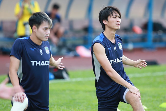 Xu&acirc;n Trường tập c&ugrave;ng HAGL, sẽ ra s&acirc;n trong trận gặp Nam Định?