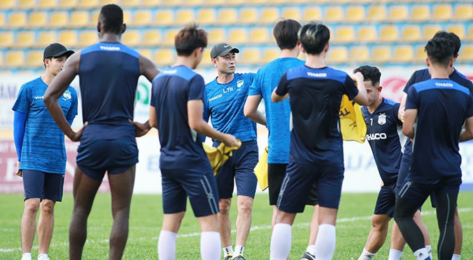 Xu&acirc;n Trường tập c&ugrave;ng HAGL, sẽ ra s&acirc;n trong trận gặp Nam Định?