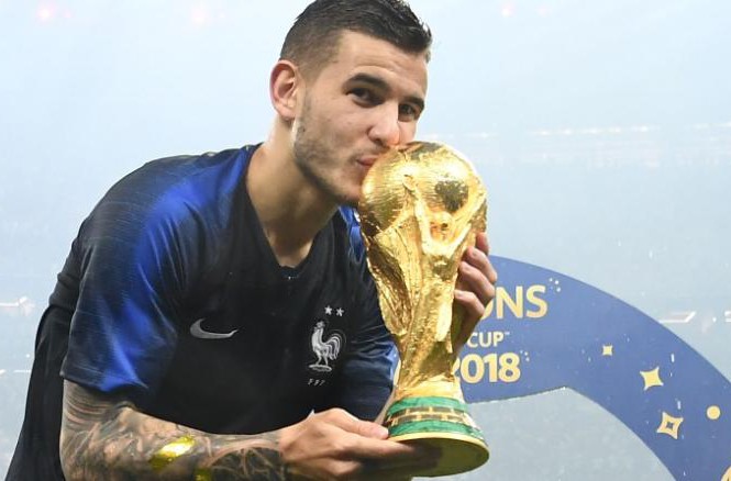 Cầu thủ đắt giá nhất lịch sử Bayern khiến Newcastle vỡ mộng