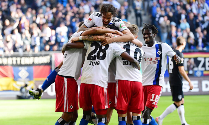 Stuttgart vs Hamburger (1h30 29/5): Thiên nga trả hận?