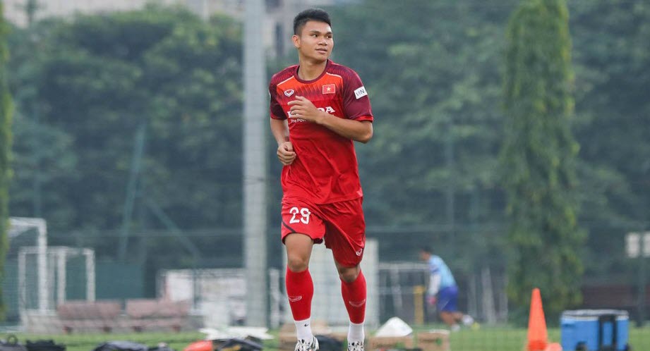 HLV Park Hang Seo tiếp tục đau đầu v&igrave; h&agrave;ng thủ ĐTQG Việt Nam