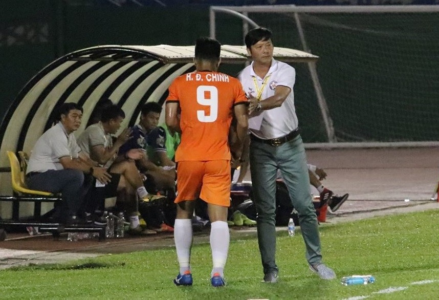 Lộ lý do Đức Chinh thành người thừa trong chiến thắng 6-1 của SHB Đà Nẵng