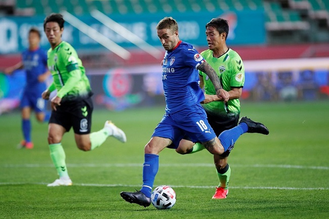 Suwon Bluewings vs Sangju Sangmu, 17h00 ngày 28/6: Chủ nhà gặp khó