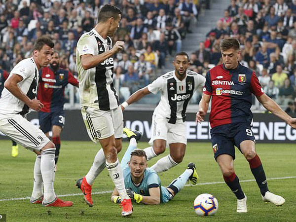 Genoa vs Juventus (2h45 1/7): Lão bà gặp khó