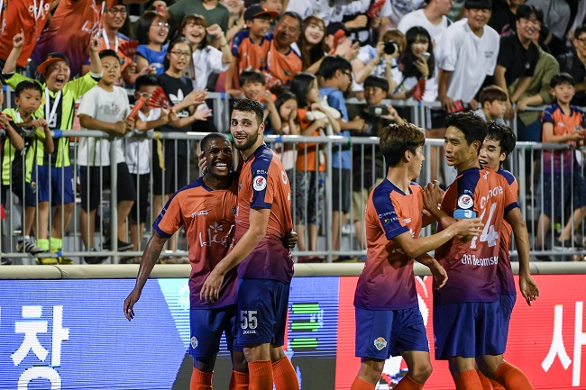 Incheon United vs Gangwon, 17h30 ng&agrave;y 5/6: Kh&ocirc;n nh&agrave; dại chợ