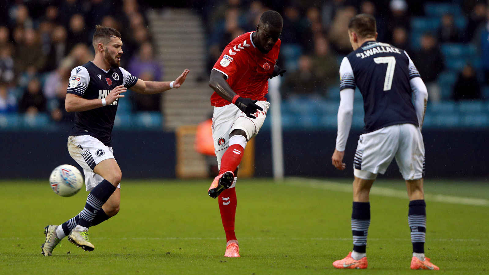 Charlton vs Millwall (2h15 4/7): Chủ nh&agrave; ph&aacute; dớp