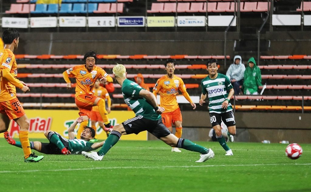 Mito Hollyhock vs Matsumoto Yamaga, 17h ngày 15/7: Áp lực vô hình