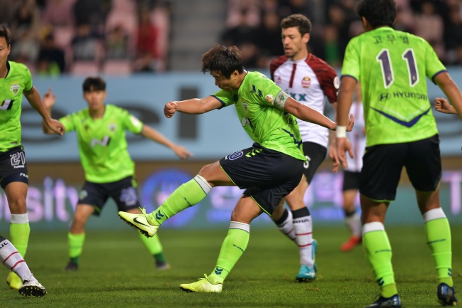 Jeonbuk Motors vs Jeonnam Dragons, 17h00 ngày 15/7: Lấy lại vị thế