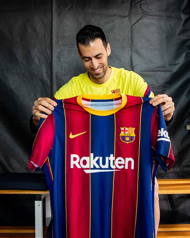Áo đấu mới Barca mùa bóng 2021 bao giờ bán ở Việt Nam?