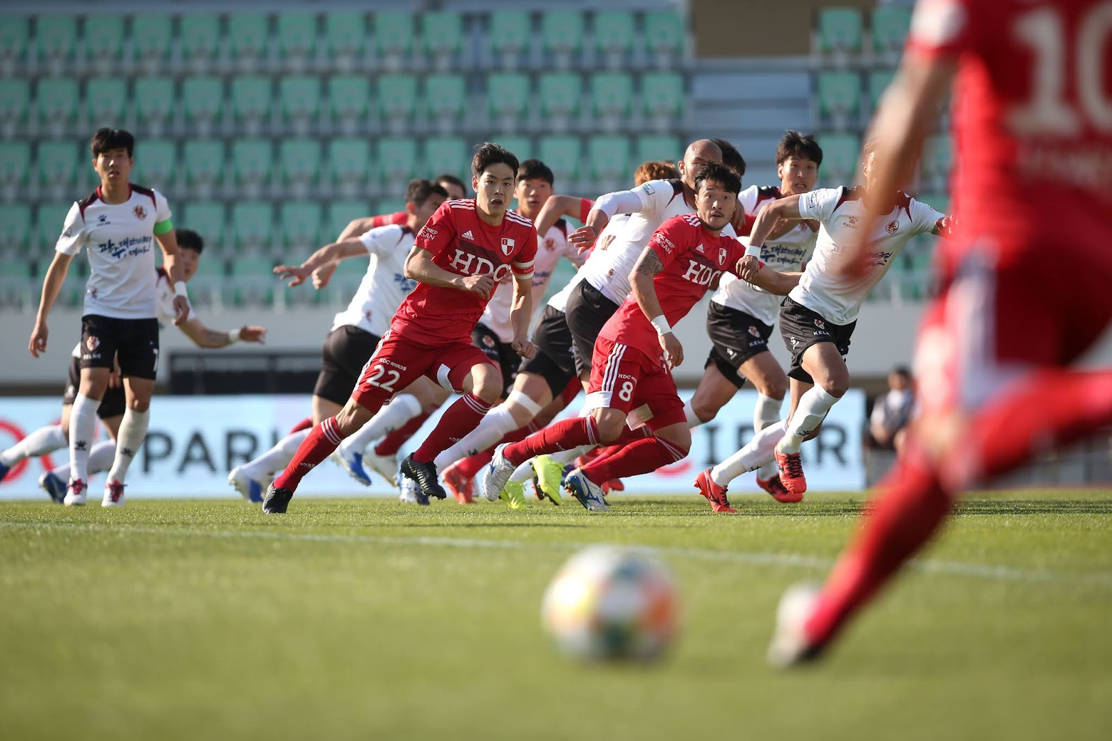Busan IPark vs Gwangju, 16h ng&agrave;y 18/7: Đ&ograve;i nợ