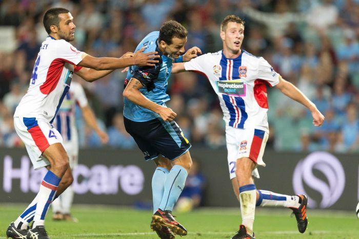 Sydney vs Newcastle Jets, 16h30 ngày 21/7: Củng cố ngôi đầu