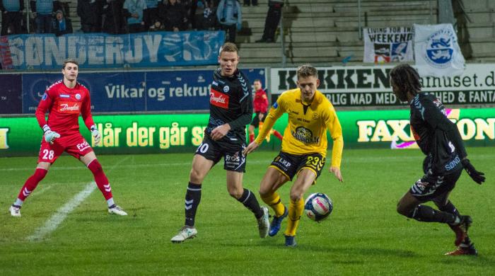 Horsens vs Odense, 19h ngày 26/7: Ngược dòng không nổi