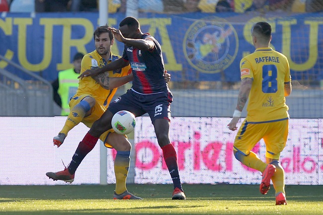 Crotone vs Frosinone, 2h00 ngày 28/7: Tri ân cổ động viên
