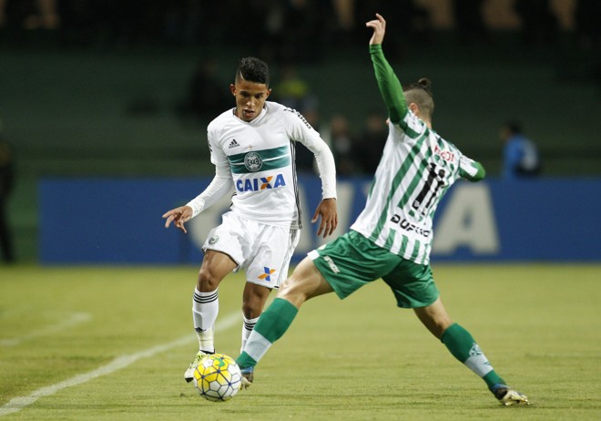 Juventude vs Esportivo, 7h30 ngày 30/7: Chen chân vào top 2