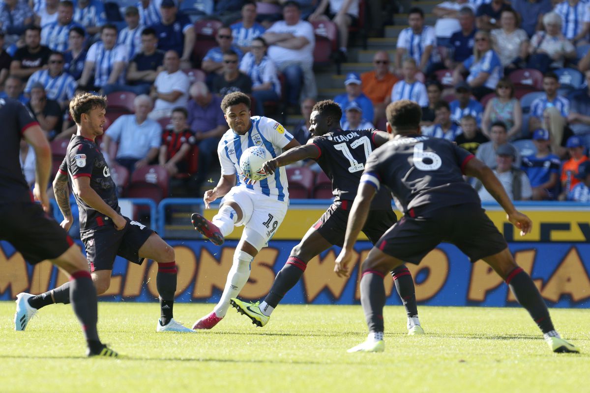 Reading vs Huddersfield, 0h ngày 8/7: Tin vào khách