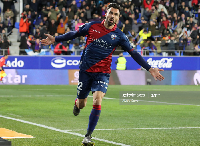 Racing vs Huesca, 22h ngày 11/7: Bứt phá