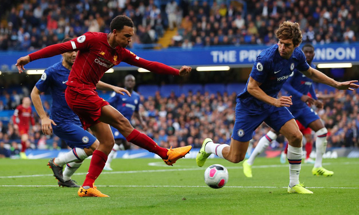 Liverpool vs Chelsea (2h15 23/7): Tạm biệt Top 3?