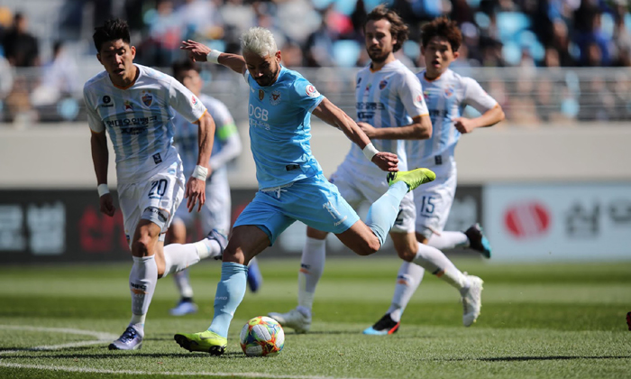 Sangju Sangmu vs Ulsan Hyundai, 17h ng&agrave;y 25/7: Cản bước &lsquo;ngựa &ocirc;&rsquo;?
